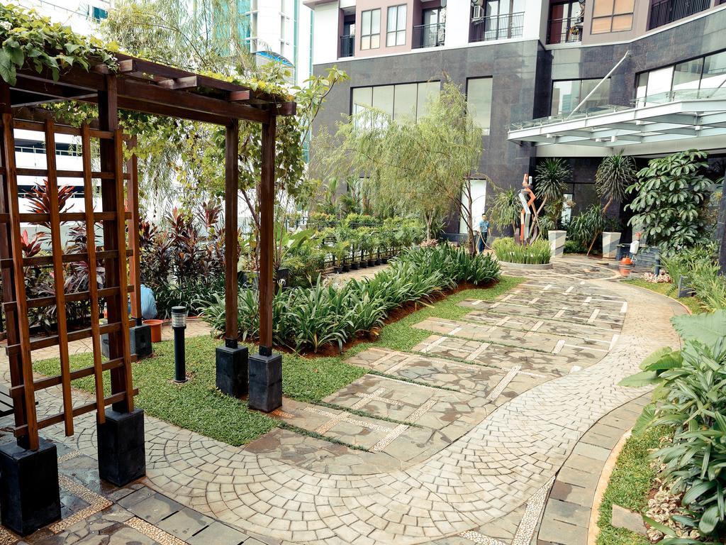 The Cupcake Suites Jakarta Bagian luar foto