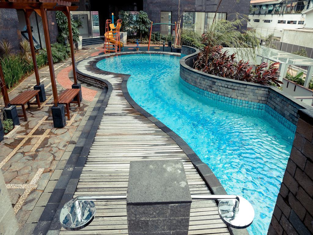 The Cupcake Suites Jakarta Bagian luar foto