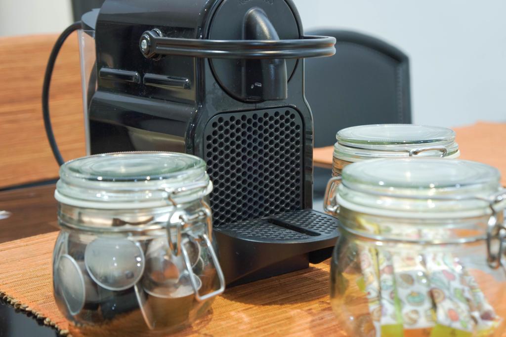 The Cupcake Suites Jakarta Bagian luar foto